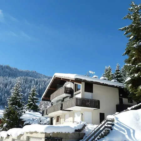 Charmant 2 Pieces Avec Parking, Proche Des Pistes - Fr-1-304-107 *