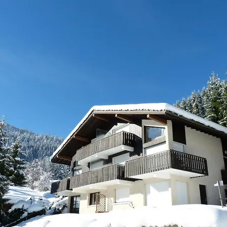 Charmant 2 Pieces Avec Parking, Proche Des Pistes - Fr-1-304-107 La Clusaz